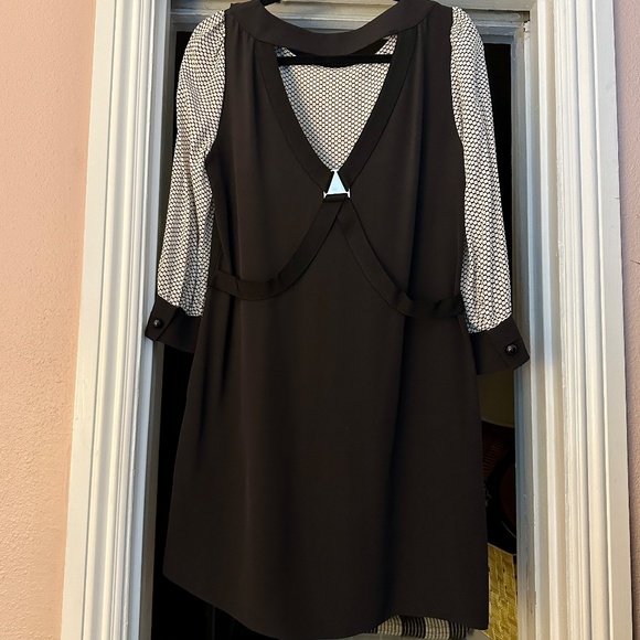 NWOT Marc by Marc Jacobs 💯 Silk Ruffle B & W Swiss Dot Mini Dress Size 8 - Picture 6 of 9